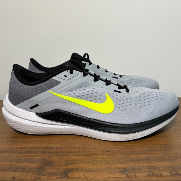 Nike Air Winflo 10 Men’s Running Shoes Sneakers Size 12 DV4022-007 - Picture 1 of 7